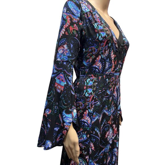 Express Women Blue Paisley Bell Sleeve Fit And Flare Maxi Dress Size 6 - Picture 3 of 12
